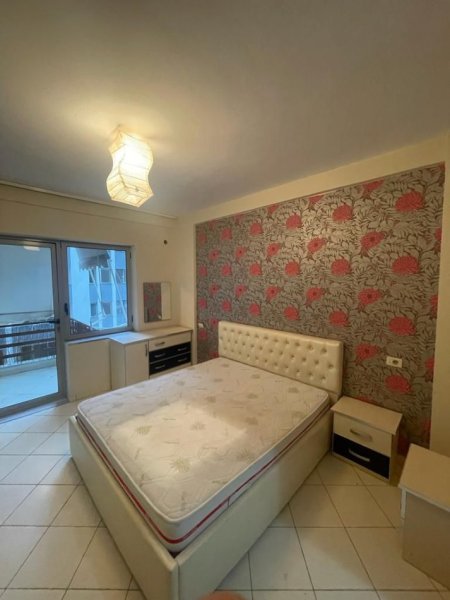Tirane, jepet me qera apartament 2+1+Ballkon Kati 4, 103 m² 450 € (Astir, Rruga Teodor Keko)