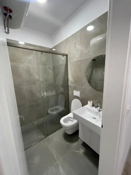 Tirane, shitet apartament 2+1+Ballkon Kati 2, 92 m² 200.000 € (Rezidenca Erli, Porcelan)