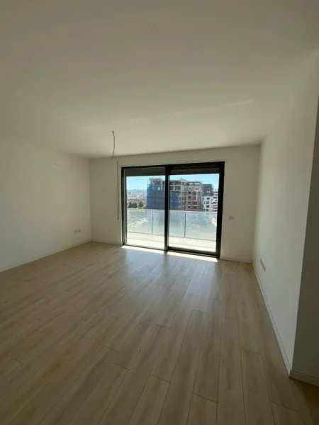 Tirane, shitet apartament 3+1 Kati 5, 132 m² 250.000 € (rruga mergimi)