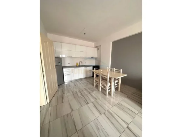 Shkembi Kavajes, shitet apartament 1+1 , 62 m² 68.000 € (Durres)