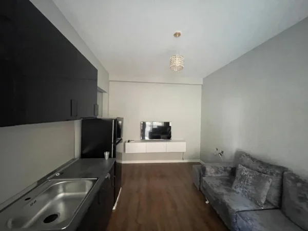 Tirane, jepet me qera apartament 1+1+Ballkon Kati 2, 55 m² 400 € (Astir te Bar Oslo)