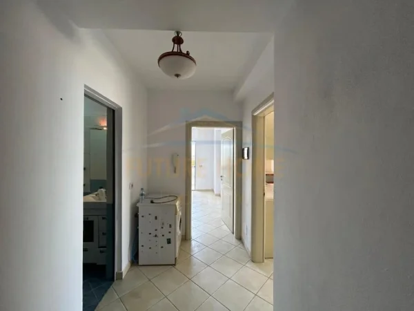 Durres Plazh, shitet apartament 1+1 Kati 5, 80 m² 149.000 € (Durres)