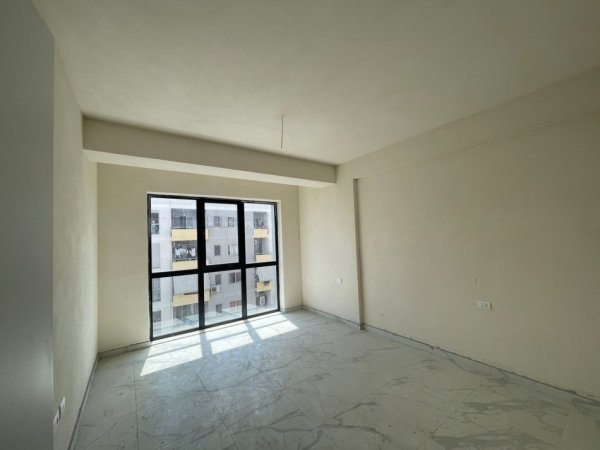 Tirane, shitet apartament 2+1+Ballkon Kati 6, 114 m² 148.000 € (Astir, Kompleksi Urban Gate)