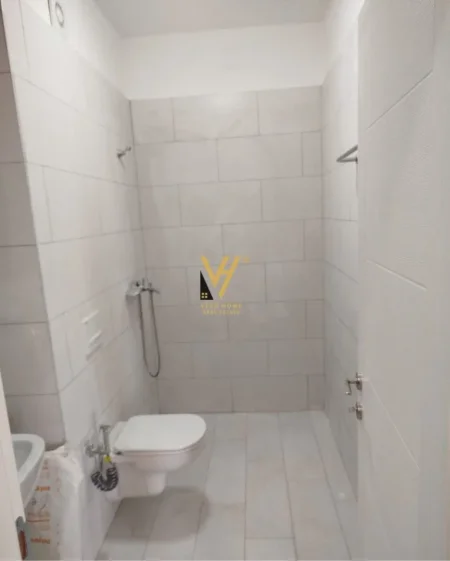 Tirane, jepet me qera apartament 2+1+Ballkon Kati 2, 125 m² 550 € (BULEVARDI I RI)