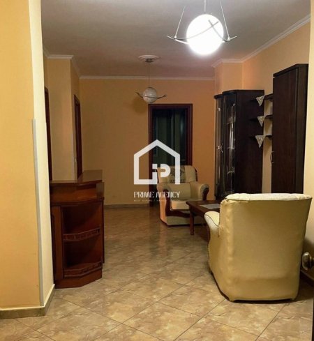 SHITET: Apartament 2 + 1/Pogradec_ pranë hotel Euro KORCA