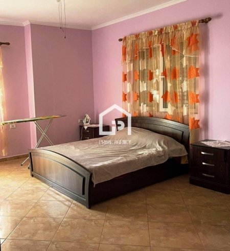 SHITET: Apartament 2 + 1/Pogradec_ pranë hotel Euro KORCA