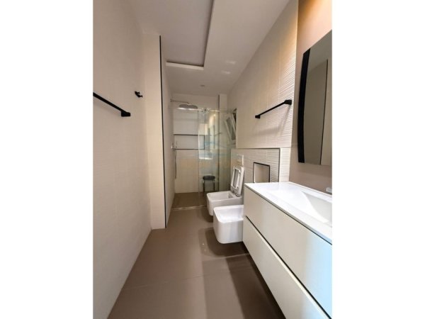Tirane, shes apartament 3+1+Aneks+Ballkon Kati 6, 150 m² 400.000 € (SHALLVARET SHITET APARTAMENT 3+1+2)