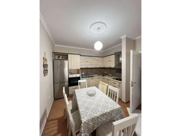 0683487469  Tirane, jepet me qera apartament 3+1+Aneks+Ballkon Kati 8, 109 m² 550 € (Astir , Prane Viles L)