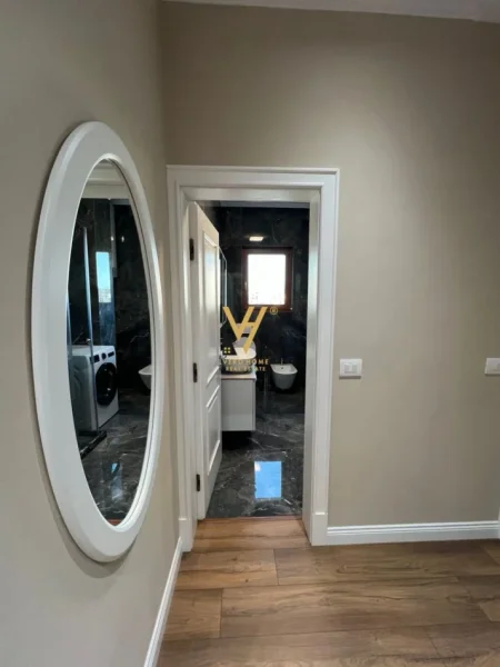Tirane, jepet me qera apartament 1+1+Ballkon Kati 5, 65 m² 600 € (RRUGA E ELBASANIT)