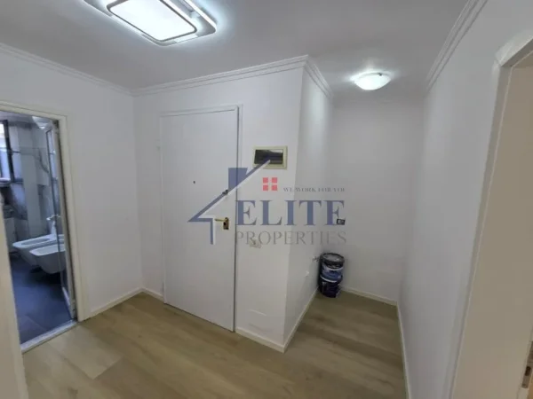 Tirane, shitet apartament 2+1 Kati 2, 72 m² 188.000 € (Rruga e kavajes)