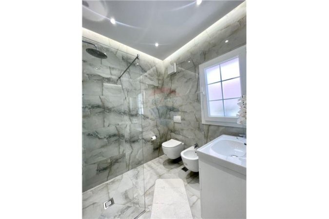 Tirane, jepet me qera apartament 1+1+Aneks+Ballkon Kati 2, 85 m² 800 € (Rruga e Duresit)