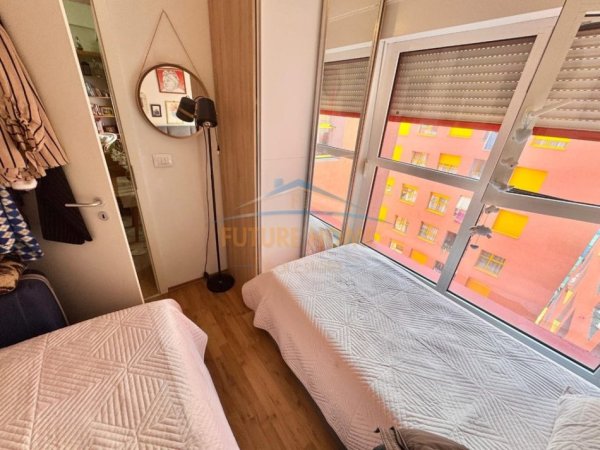 Tirane, shitet apartament 2+1 Kati 8, 82 m² 129.000 € (Ali Dem)