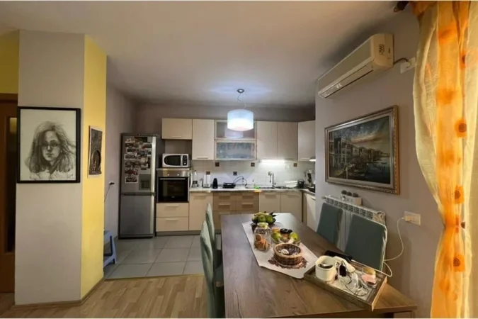 Tirane, jepet me qera 2+1 , 120 m² 329.000 € (Myslym Shyri)