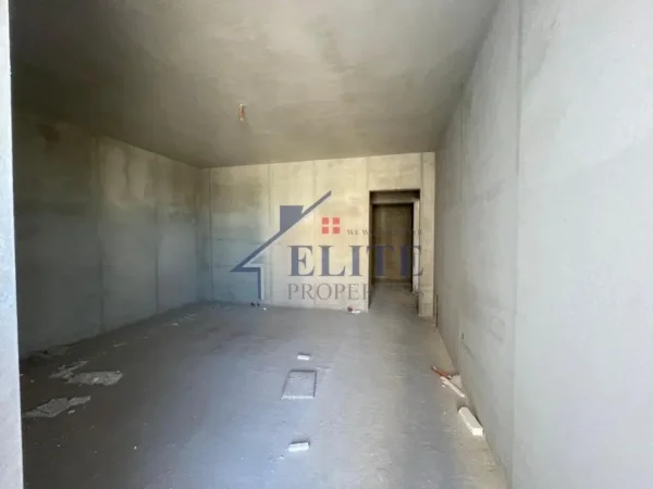 Tirane, shitet apartament 1+1+Ballkon Kati 5, 75 m² 56.460 € (Rruga skenderbeu kamez)