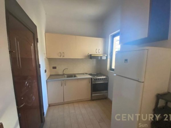 Tirane, shitet apartament 1+1 Kati 2, 72 m² 108.000 € (SELITE)