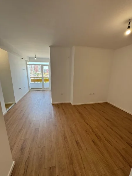Tirane, shitet apartament 1+1 Kati 7, 53 m² 115.000 € (rruga e kavajes)