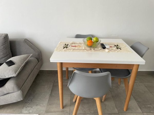 Tirane, shes apartament 1+1+Ballkon Kati 6, 70 m² 105.000 € (Sokrat Miho)