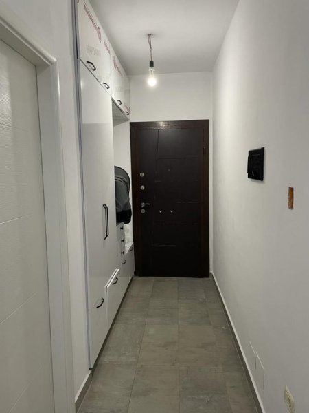 Tirane, shes apartament 1+1+Ballkon Kati 6, 70 m² 105.000 € (Sokrat Miho)