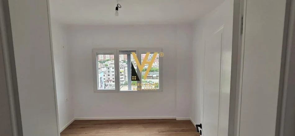 Tirane, shitet apartament 1+1+Ballkon Kati 7, 52 m² 115.000 € (RRUGA IRFAN TOMINI)