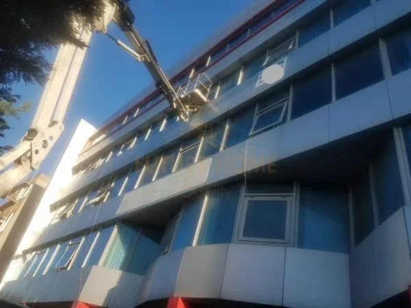 Durres, shitet ambjent biznesi , 346 m² 2.500.000 € (Rruga Galaktikut)