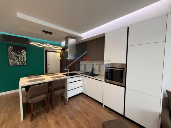Tirane, jepet me qera apartament 1+1+Ballkon Kati 5, 75 m² 550 € (Astir)