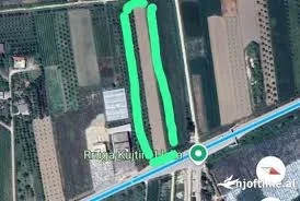 Berat, shes toke , 3.200 m² 90.000 € (Rruga e Prifterinjve Berat- Orizaj-Otllak-Lapardha)