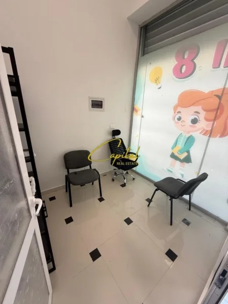 Tirane, jepet me qera ambjent biznesi Kati 0, 100 m² 850 € (YZBERISHT)