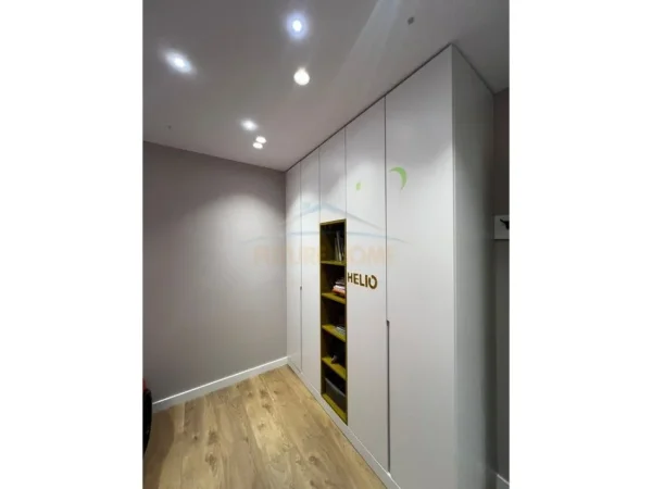 0683487469  Tirane, shitet apartament 2+1+Ballkon Kati 1, 85 m² 210.000 € (Fusha e Aviacionit)