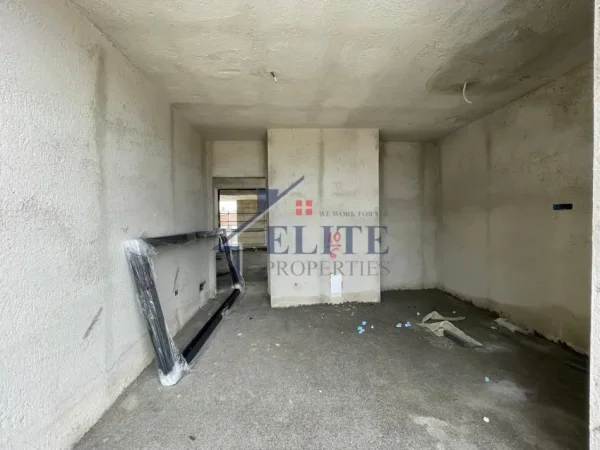 Gjiri Lalezit | Hamallaj, shitet apartament 2+1+Ballkon Kati 1, 117 m² 258.324 € (Hamallaj)