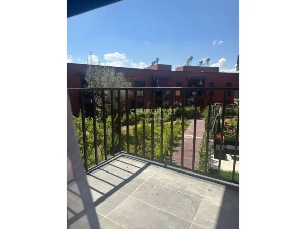 Tirane, shitet apartament 2+1+Ballkon , 72 m² 215.000 € ("Rose Garden Residence")