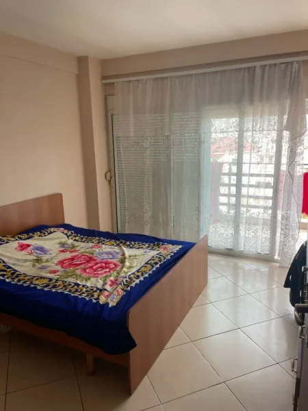 Tirane, jepet me qera apartament 2+1 Kati 6, 110 m² 450 € (Oxhaku)
