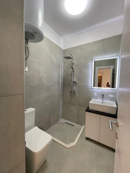 Tirane, jap me qera apartament 1+1 Kati 8, 53 m² 93.000 € (DON BOSKO)