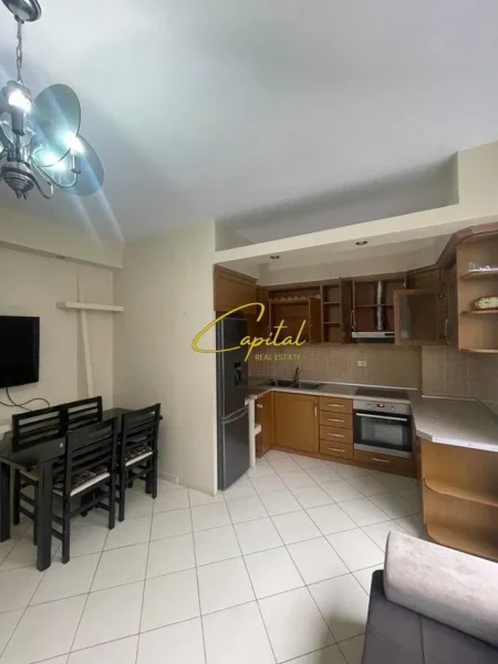 Tirane, jepet me qera apartament 2+1 Kati 3, 80 m² 450 € (ASTIR)