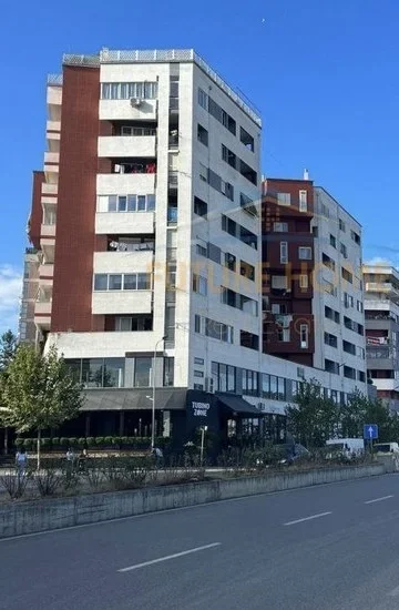 Tirane, shitet apartament 1+1+Ballkon Kati 9, 60 m² 87.000 € (Unaza e re)