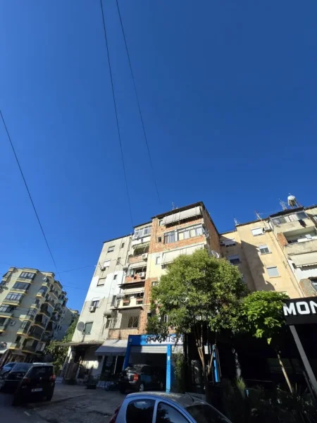 Tirane, shitet apartament 2+1+Ballkon Kati 5, 71 m² 115.000 € (Pranë Mozaikut)