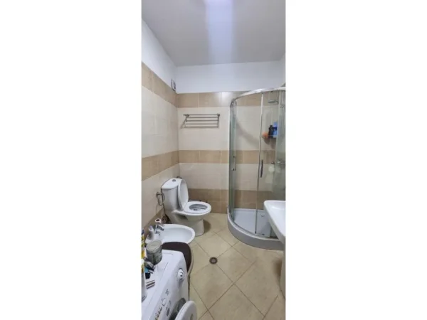 Tirane, shitet apartament 1+1 Kati 3, 62 m² 140.000 € (Materniteti i Ri)