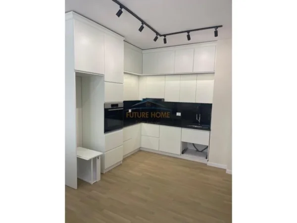Tirane, jepet me qera apartament 2+1 Kati 5, 91 m² 650 € (Rruga Xhanfize Keko)