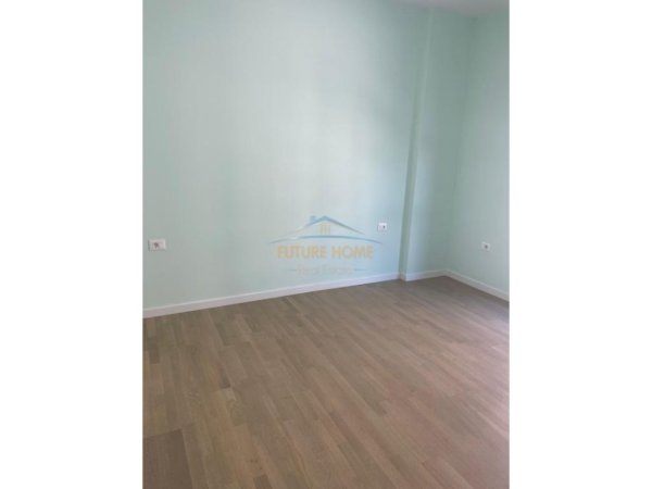 Tirane, jepet me qera apartament 2+1 Kati 5, 91 m² 650 € (Rruga Xhanfize Keko)