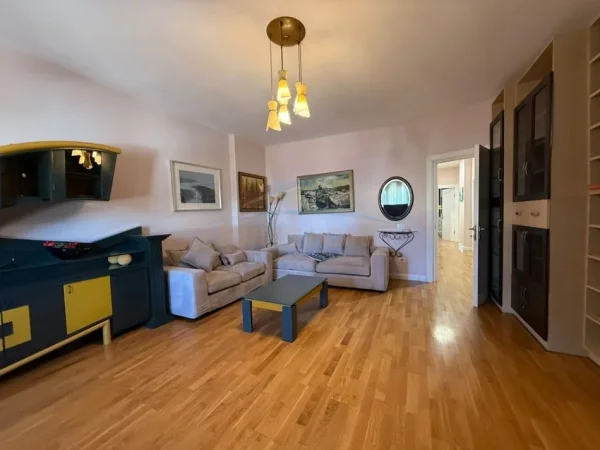 shitet 3+1 Kati 6, 150 m² 400.000 € (Shallvaret)