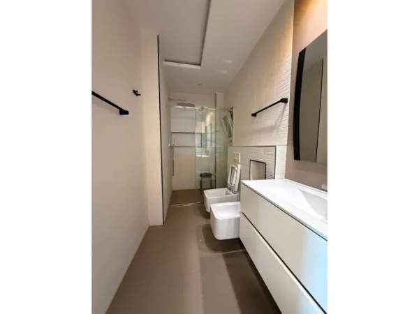 shitet 3+1 Kati 6, 150 m² 400.000 € (Shallvaret)