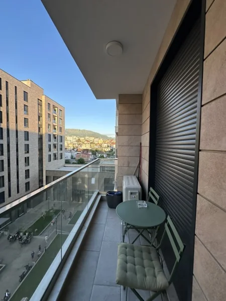 Tirane, shitet apartament 2+1+Ballkon Kati 4, 73 m² 154.000 € (Porcelan)