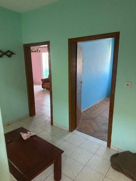 Tirane, shes apartament 1+1+Ballkon Kati 5, 60 m² 120.000 € (mine peza)