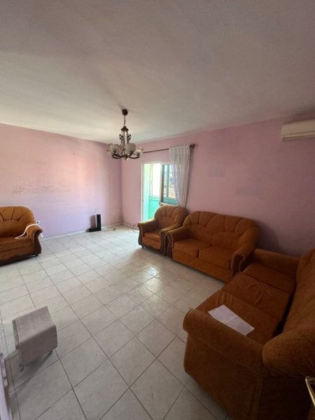 Tirane, shes apartament 1+1+Ballkon Kati 5, 60 m² 120.000 € (mine peza)