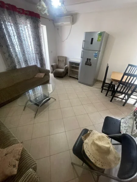 Tirane, jepet me qera apartament 2+1+Aneks+Ballkon Kati 6, 75 m² 500 € (Pazari i Ri)