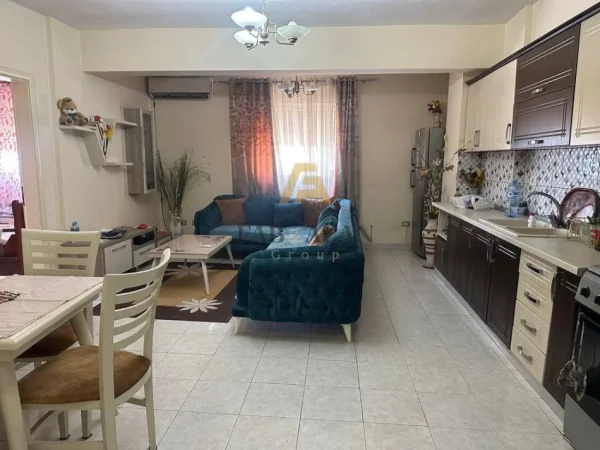 Tirane, shitet apartament 2+1 Kati 5, 108 m² 146.000 € (LAPRAKE)