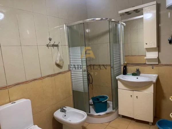 Tirane, shitet apartament 2+1 Kati 5, 108 m² 146.000 € (LAPRAKE)