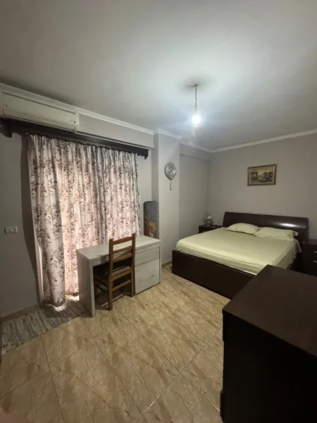 Tirane, jepet me qera apartament 2+1+parkim Kati 2, 90 m² 500 € (Astir prane Wellit)