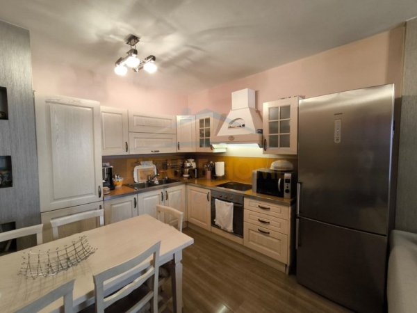 Tirane, shitet apartament 2+1+Ballkon Kati 6, 97 m² 210.000 € (Rruga Ali Visha)