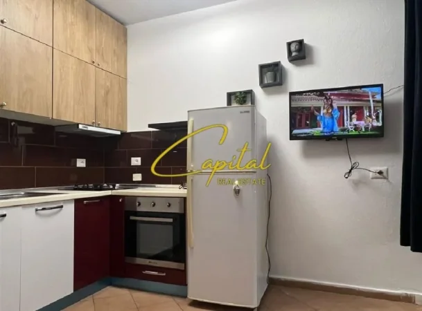 Tirane, jepet me qera apartament 1+1 Kati 3, 60 m² 500 € (5 MAJI)