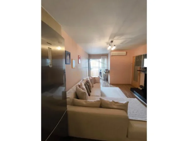 Tirane, shitet apartament 2+1 Kati 6, 85 m² 210.000 € (Rruga Ali Visha)